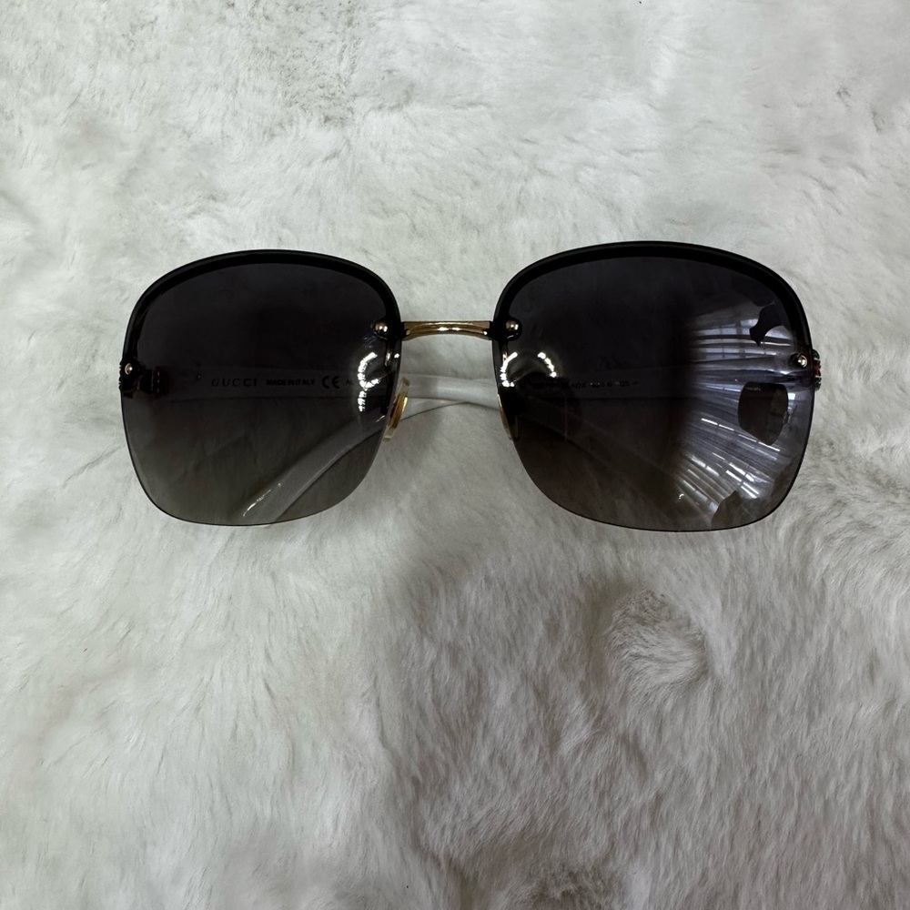 Gucci white and and red and green stone with gray lenses Sunglasses - Picture 8 of 8